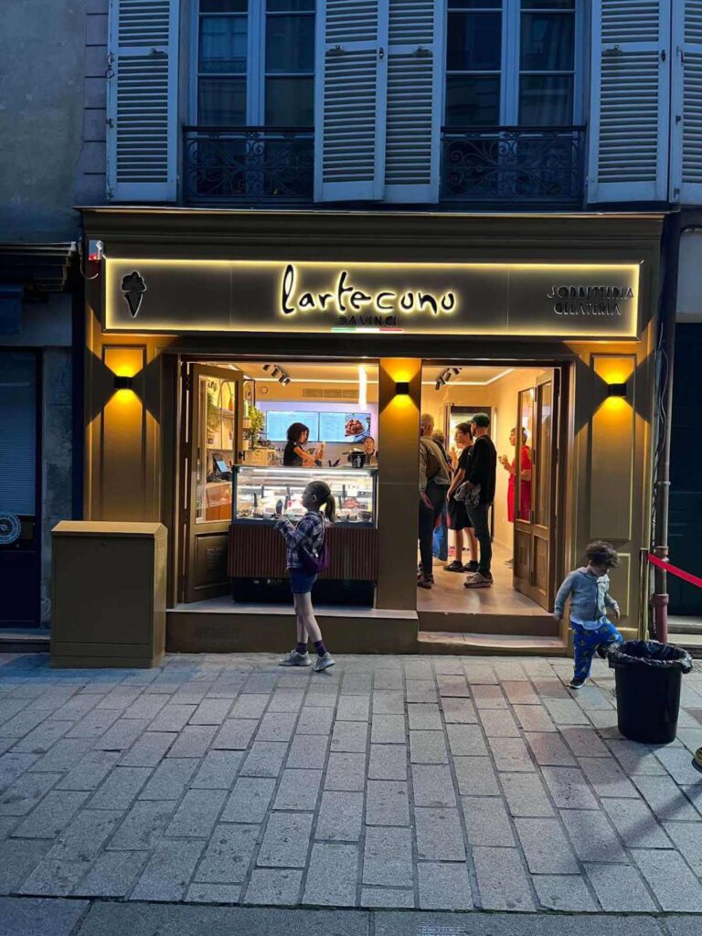 AK Interior Design Da Vinci Paris 4 1